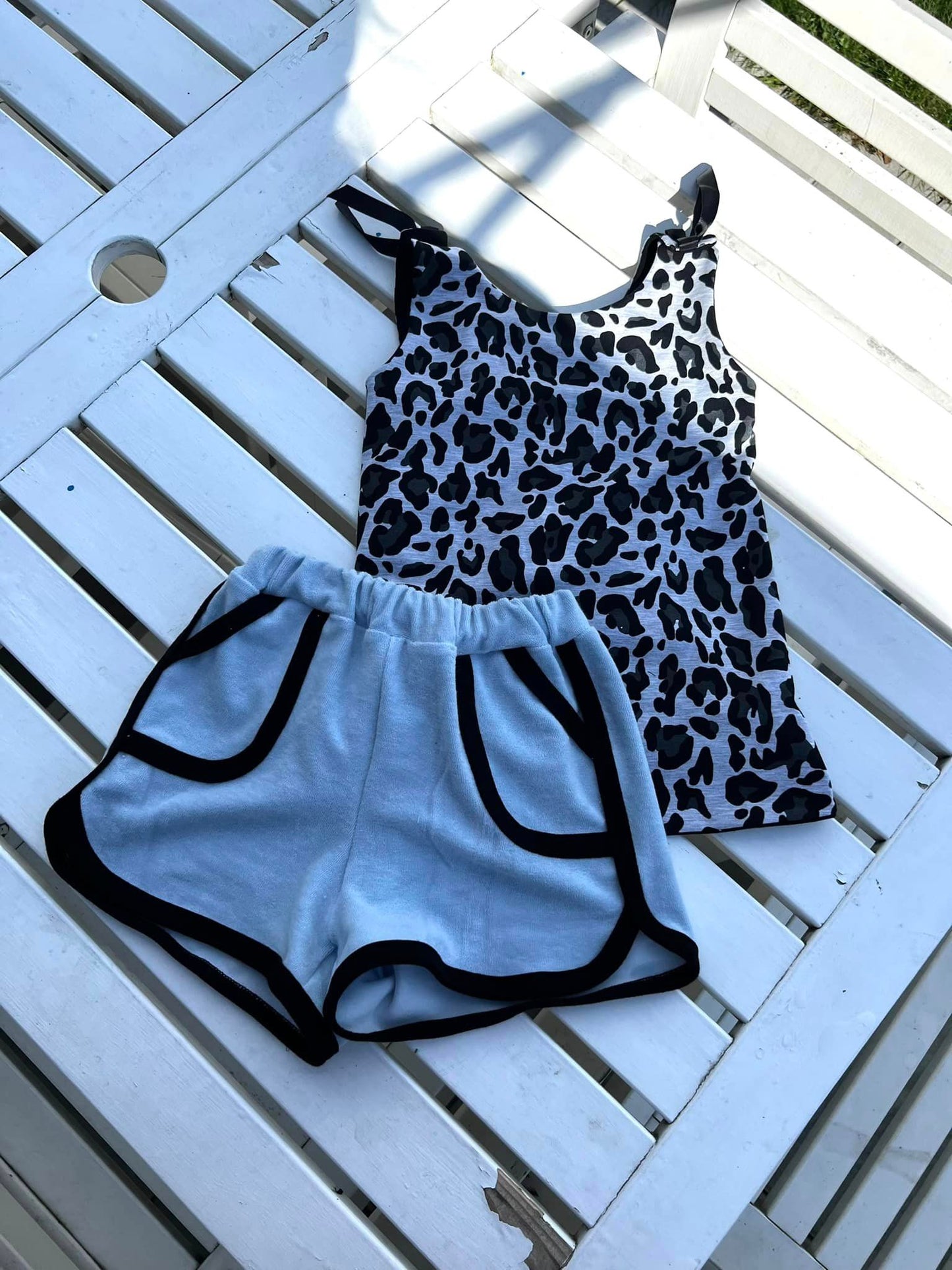 Run Around Shorts Strl 86-164 Pappersmönster