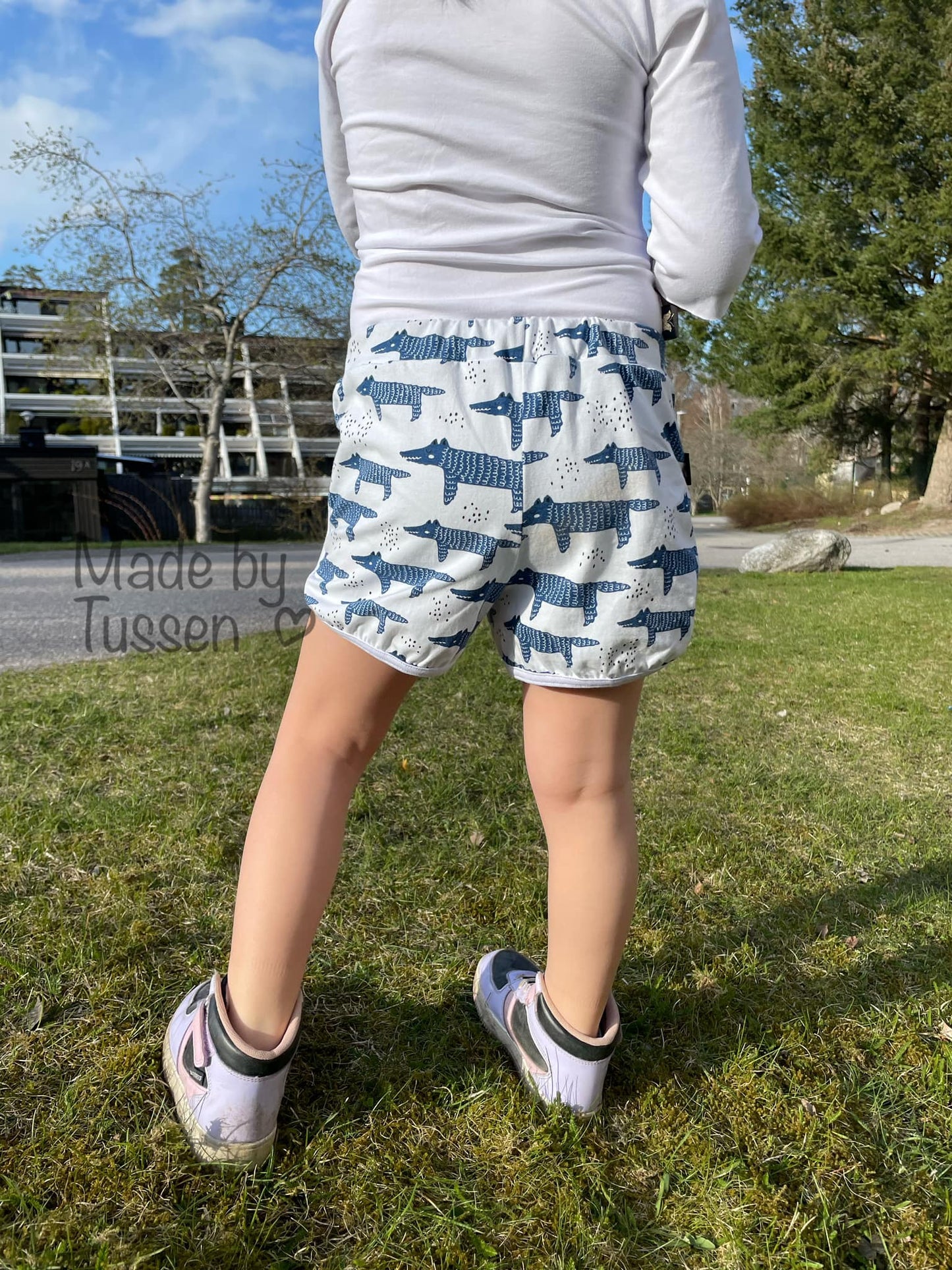 Run Around Shorts Strl 86-164 Pappersmönster