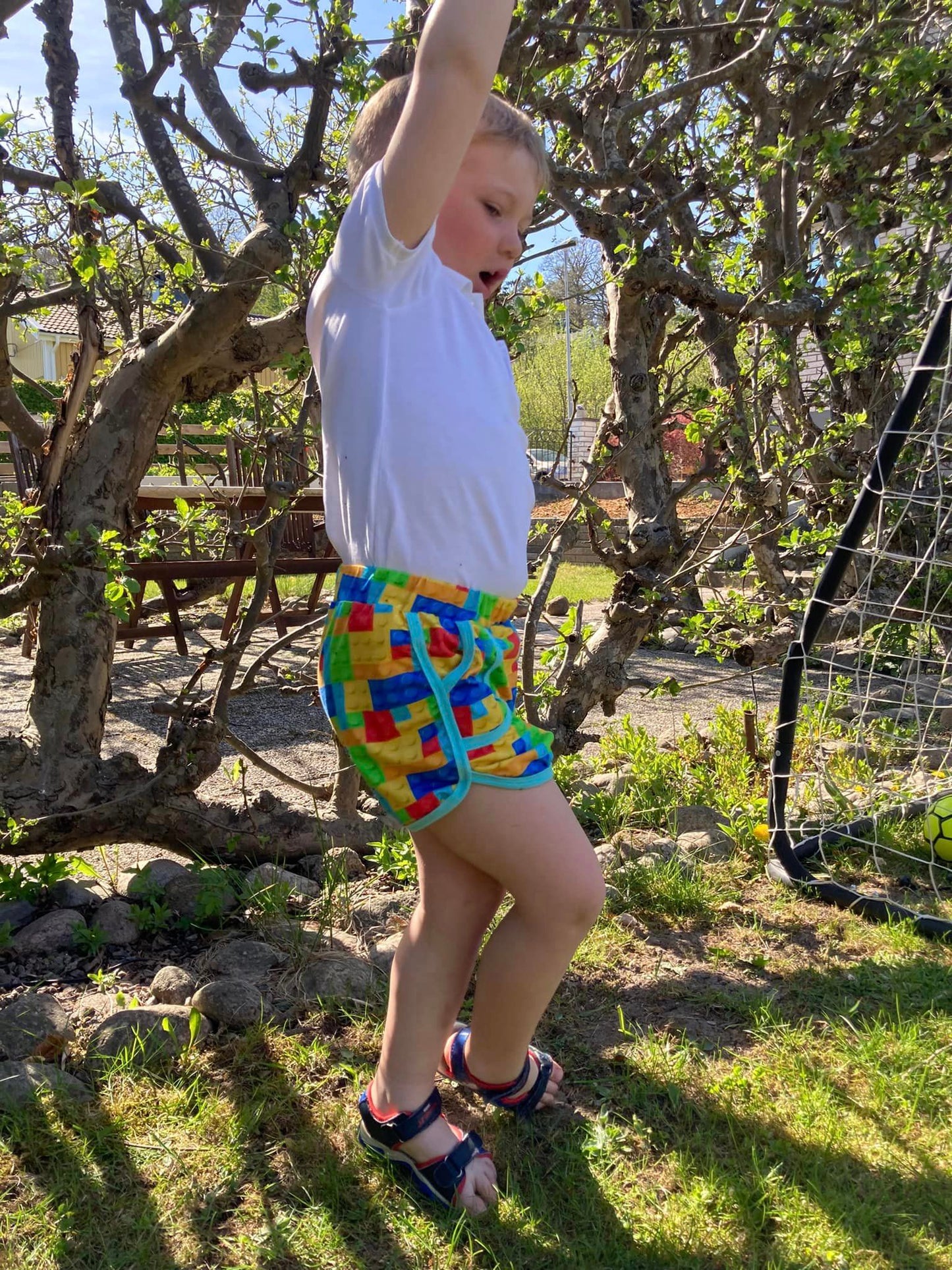 Run Around Shorts Strl 86-164 Pappersmönster
