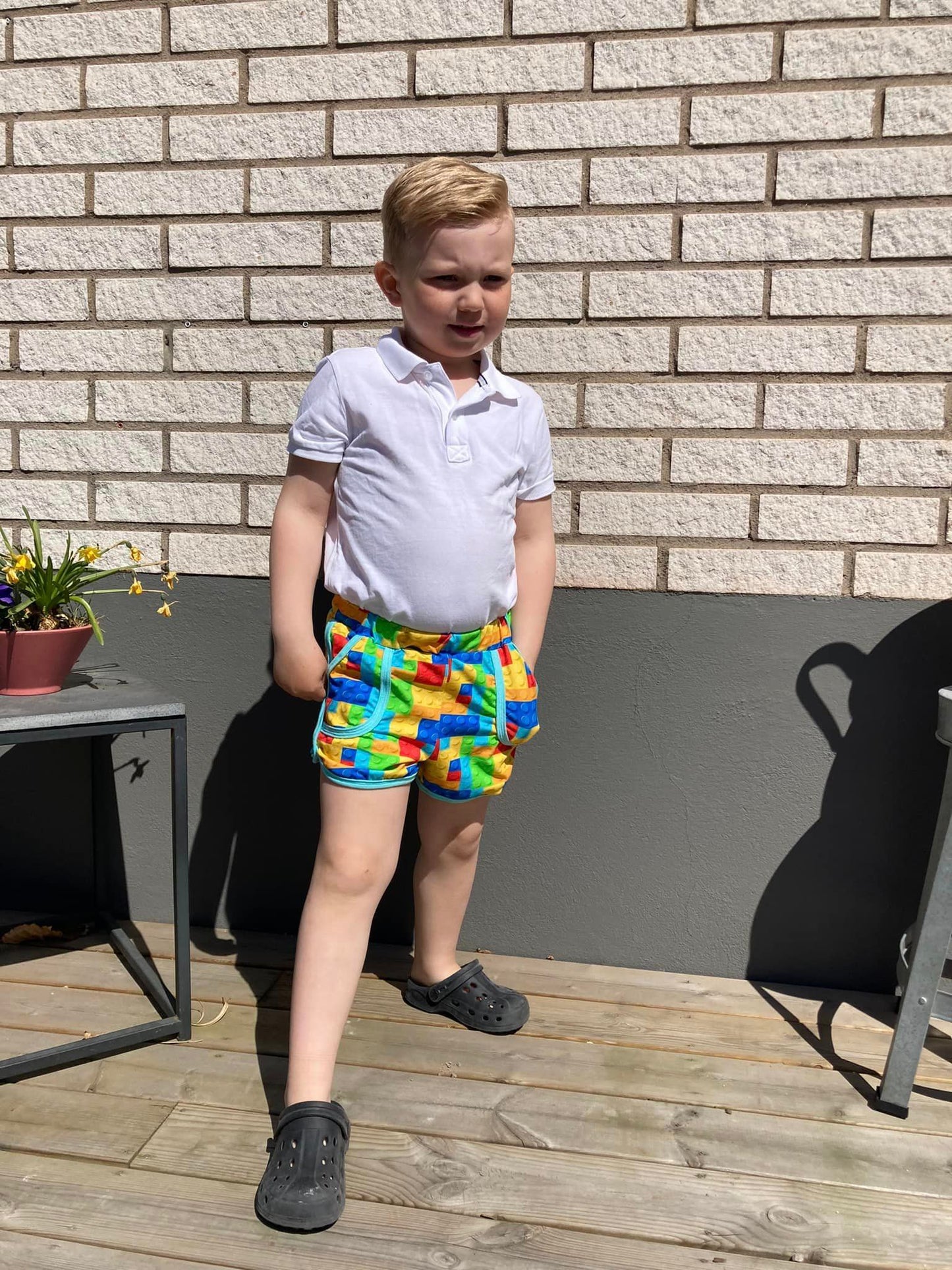 Run Around Shorts Strl 86-164 Pappersmönster