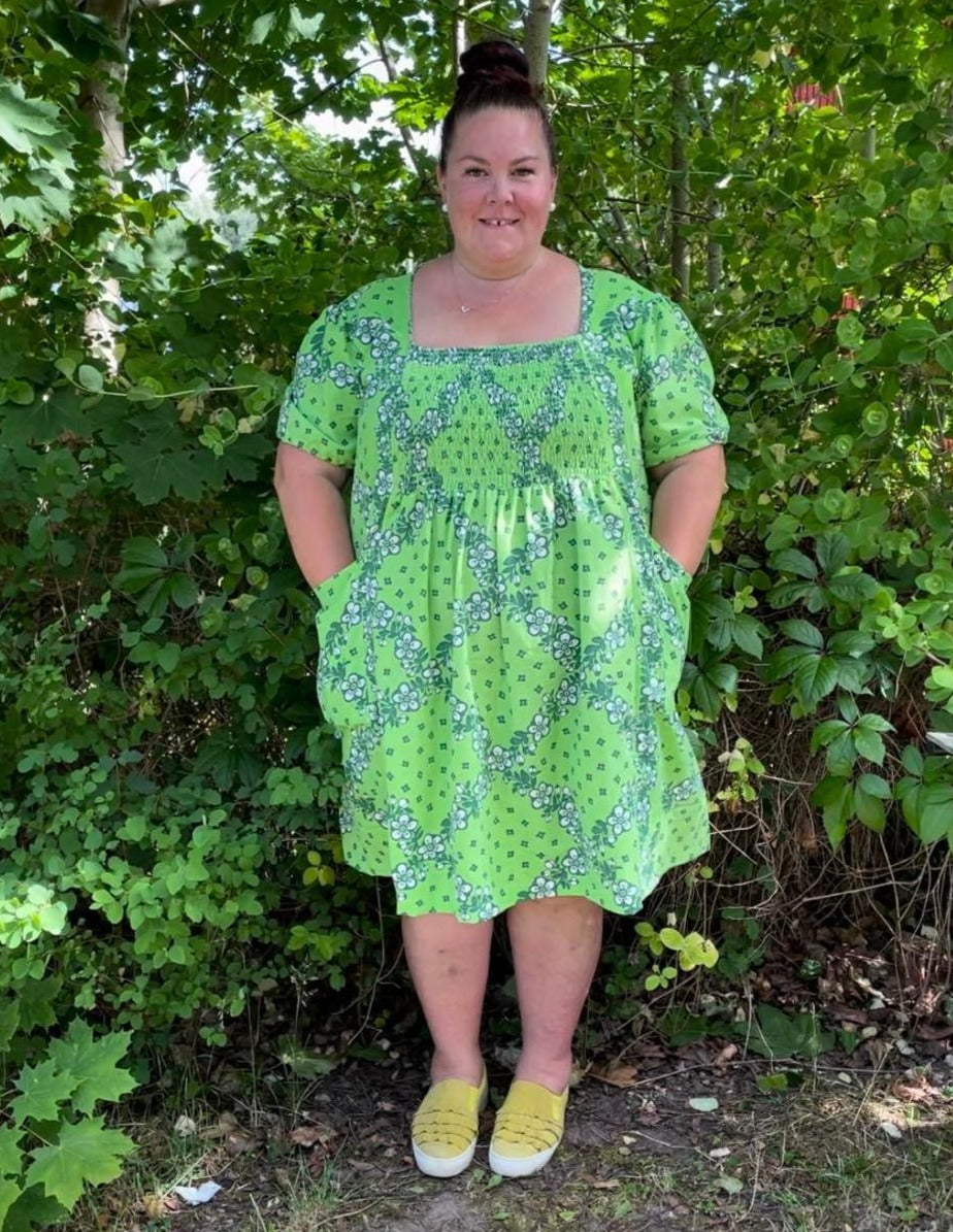 The Dolly Dress Strl 34-56 PDF-mönster