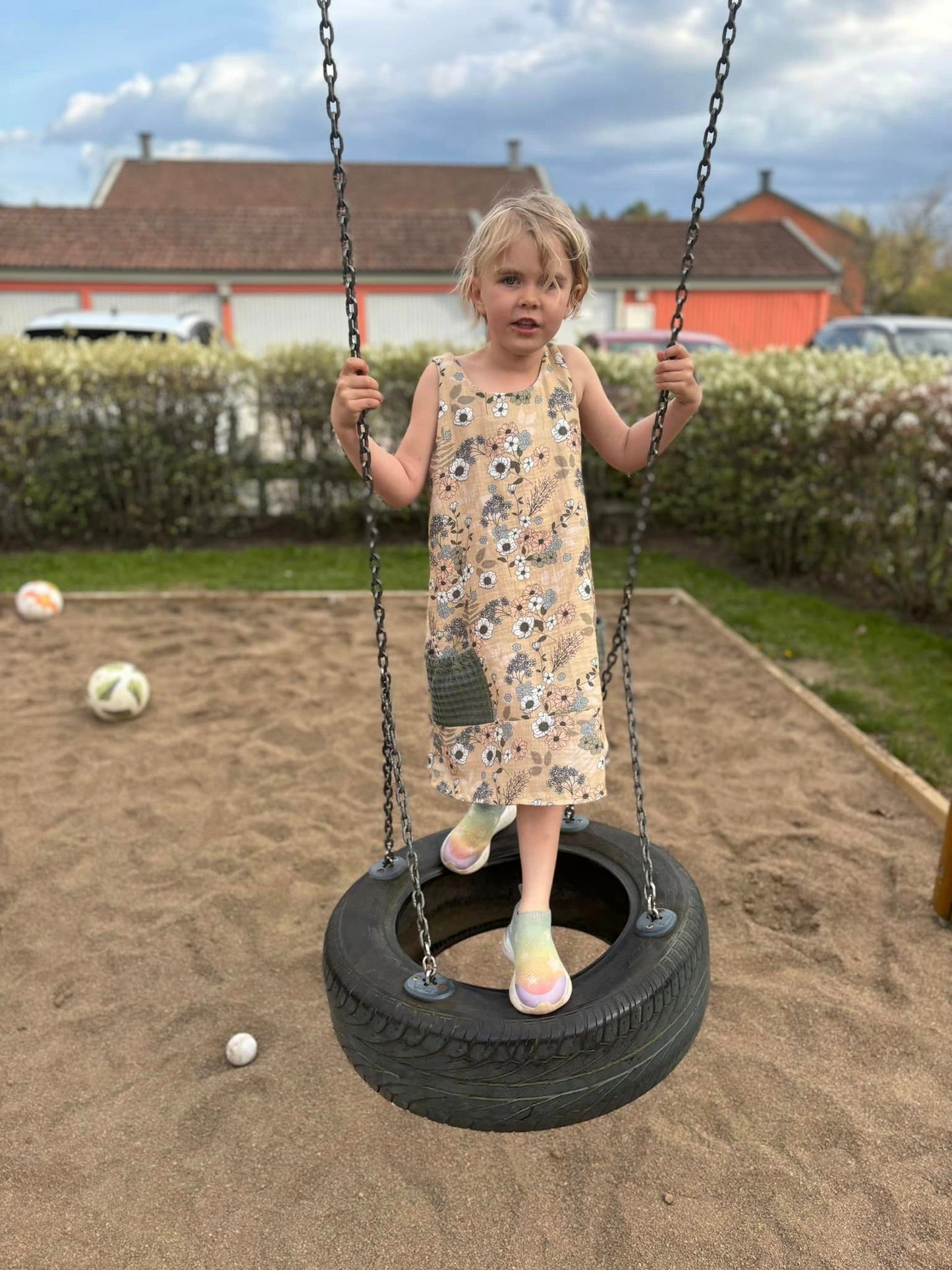 Graduation Dress Strl 92-170 PDF-mönster