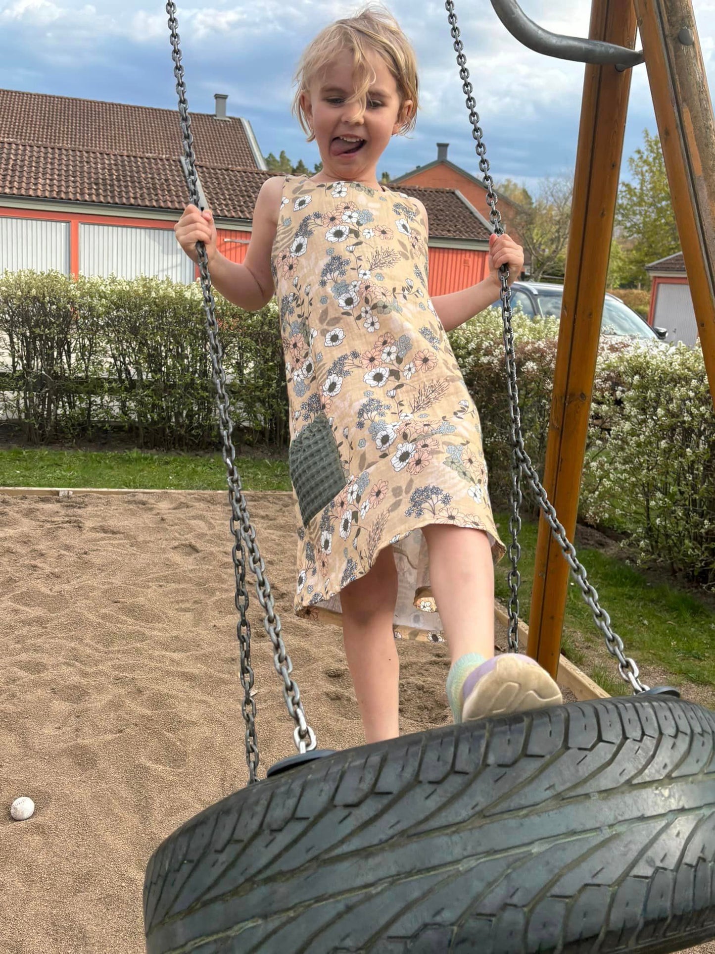 Graduation Dress Strl 92-170 PDF-mönster