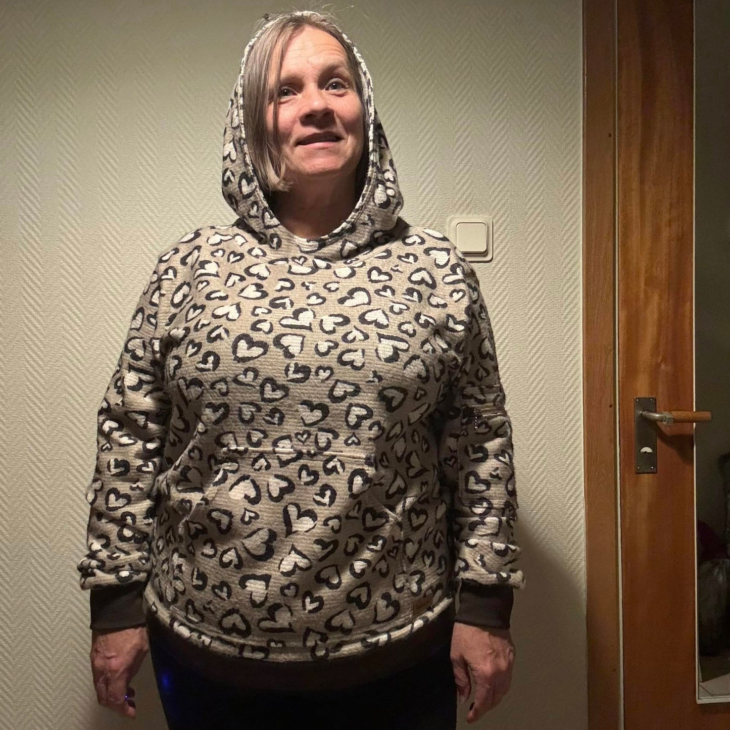 Everyday Unisex Hoodie Strl 2XS-4XL Pappersmönster