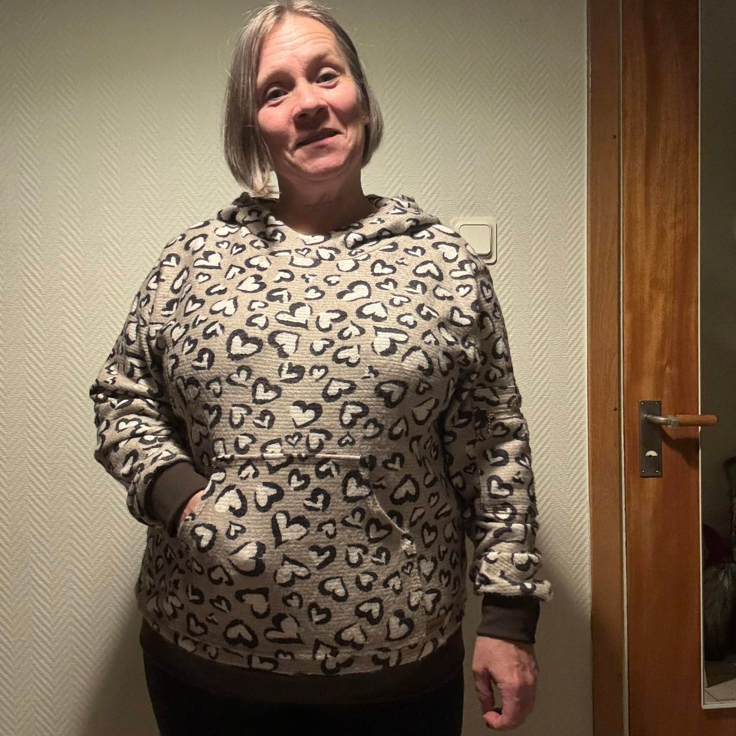 Everyday Unisex Hoodie Strl 2XS-4XL Pappersmönster