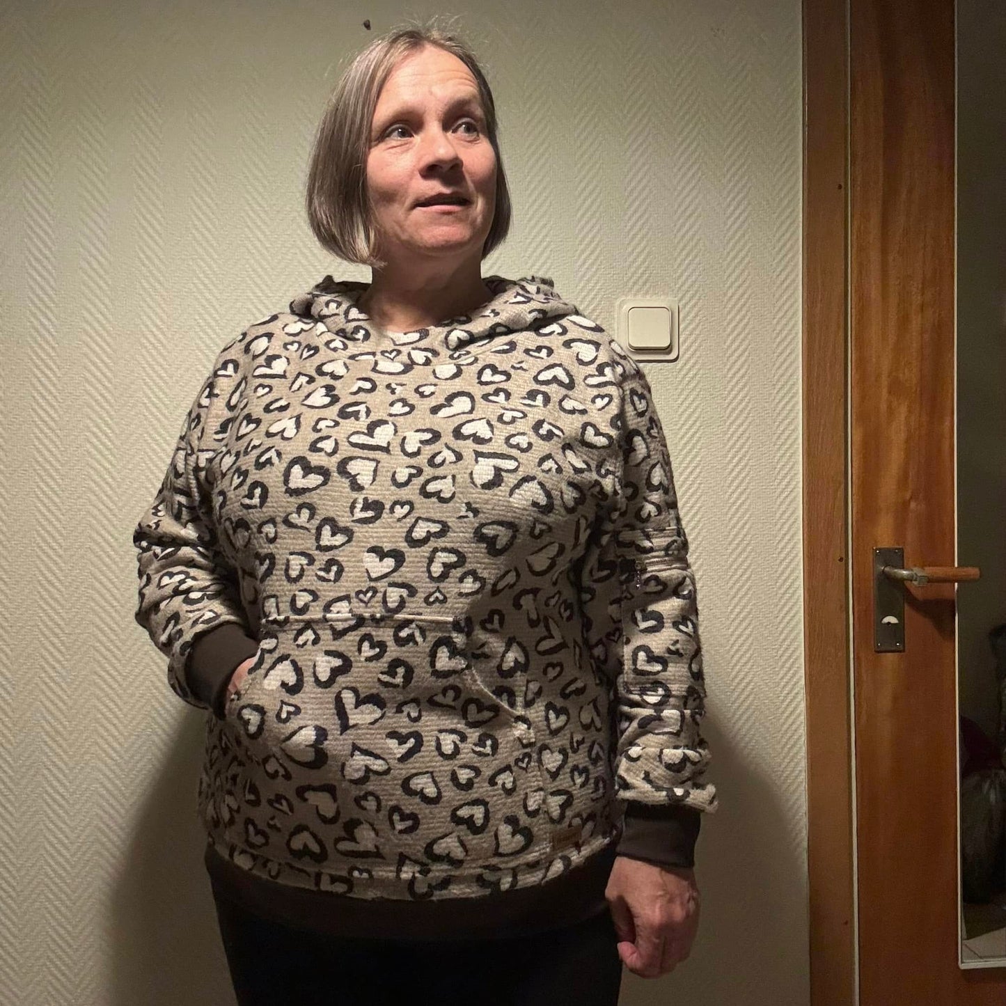 Everyday Unisex Hoodie Strl 2XS-4XL Pappersmönster