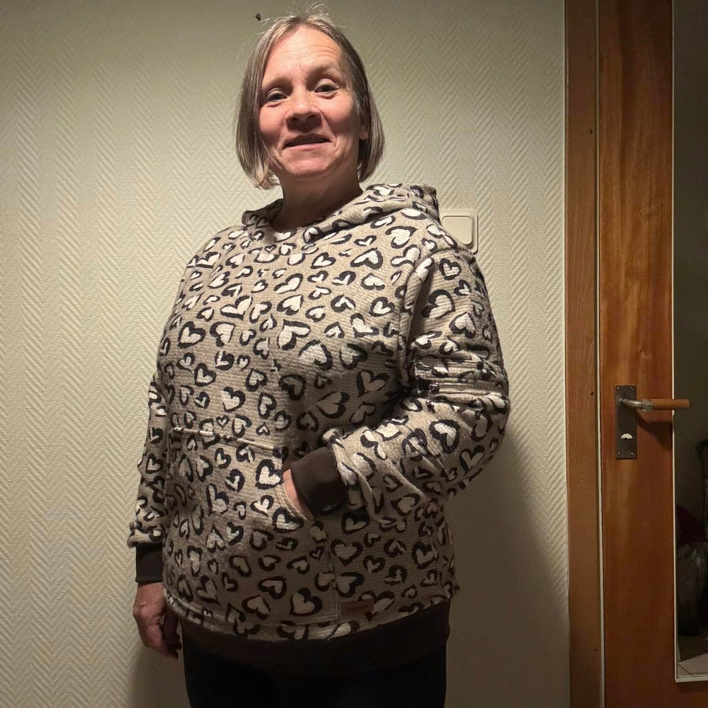 Everyday Unisex Hoodie Strl 2XS-4XL Pappersmönster