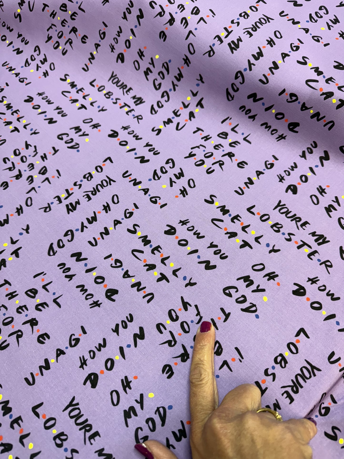 Bomullssatin Friend purple 1 m.