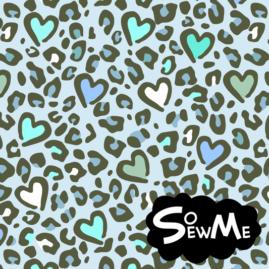 Leopard Hearts Aqua TRYCKS PÅ BESTÄLLNING