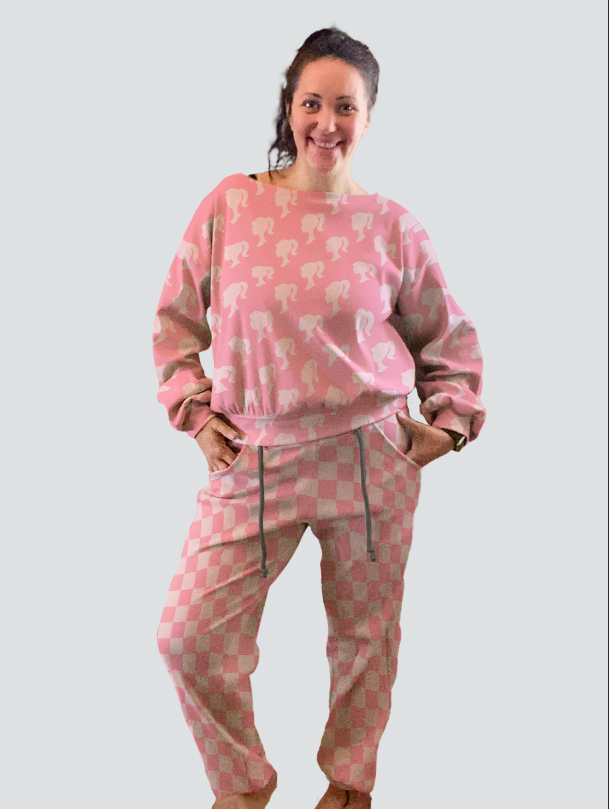 Dollies Pink TRYCKS PÅ BESTÄLLNING MAJ 2025