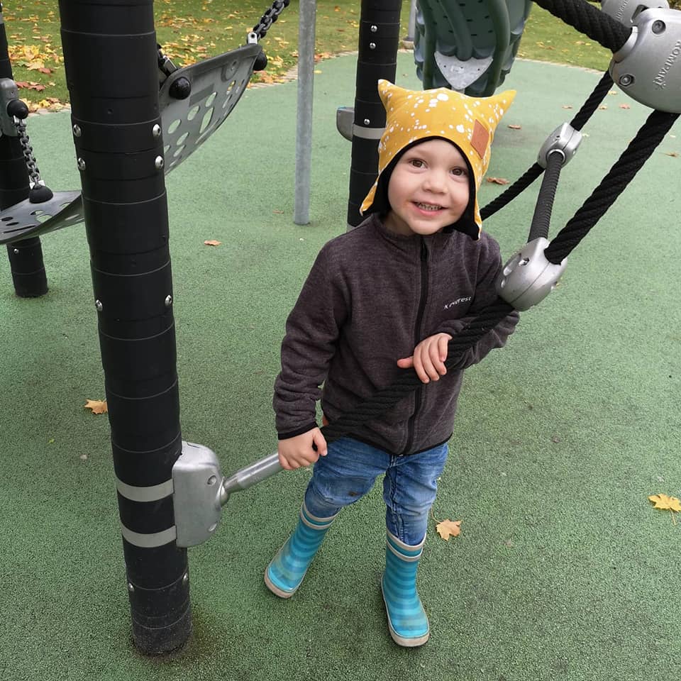 Snuggle Hat strl 0 mån-12 år PDF-mönster