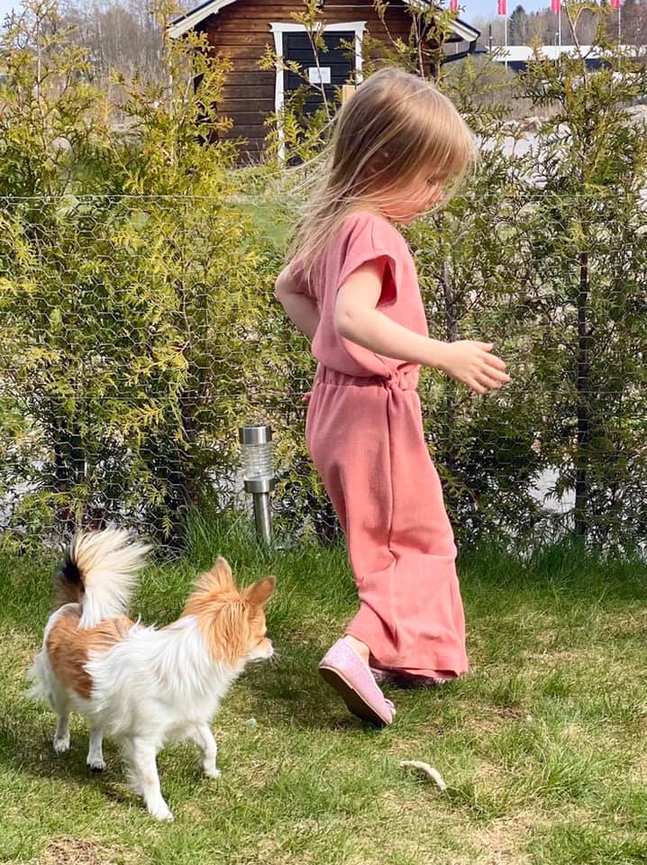 Lilla E Cutie Jumpsuit Strl 92-164 PDF-mönster