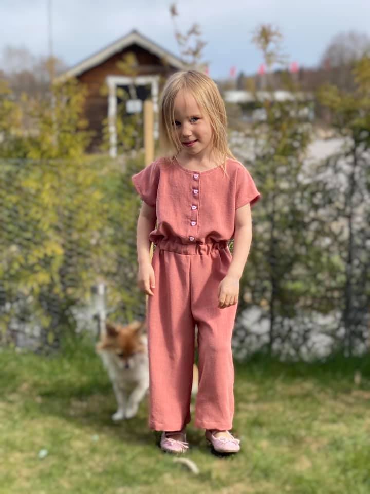 Lilla E Cutie Jumpsuit Strl 92-164 PDF-mönster
