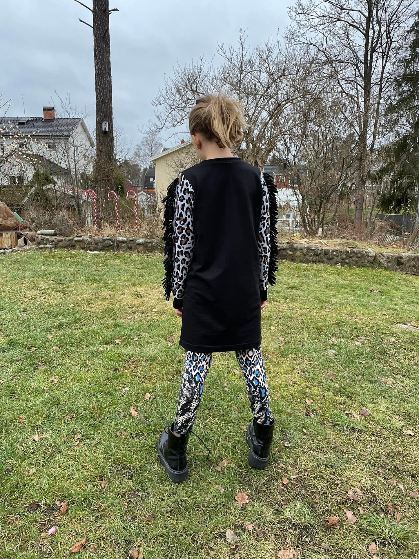 Fab Fringe Dress Strl 68-170 PDF-mönster