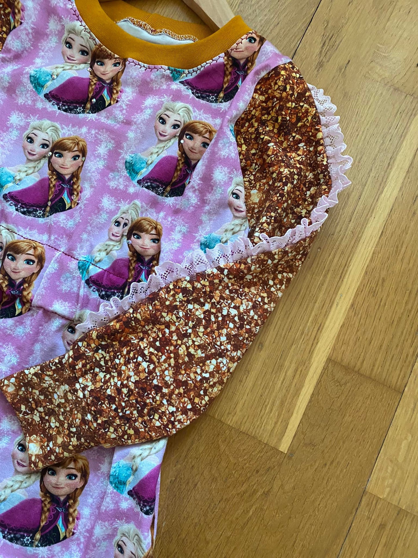 Fab Fringe Dress Strl 68-170 PDF-mönster