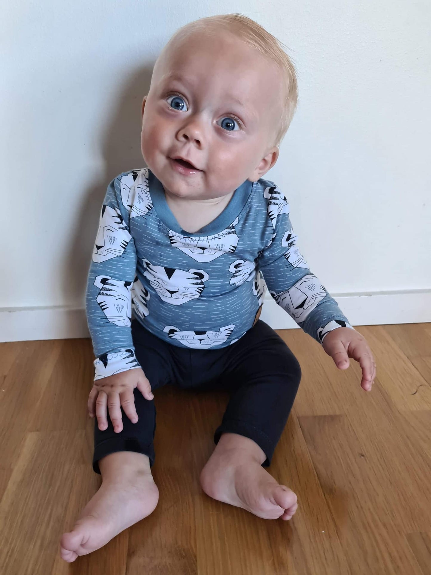 LouEASY Tee & Dress Strl 62-170 Pappersmönster