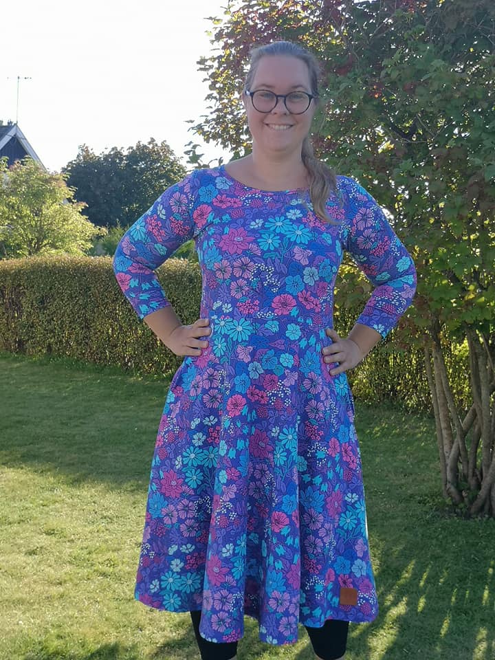 Blueberry Pie Dress Strl 34-56 PDF-mönster