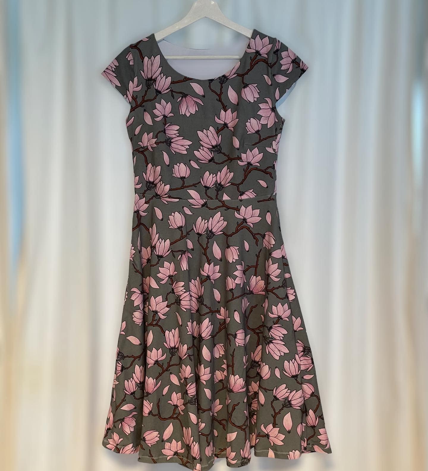 Blueberry Pie Dress Strl 34-56 PDF-mönster