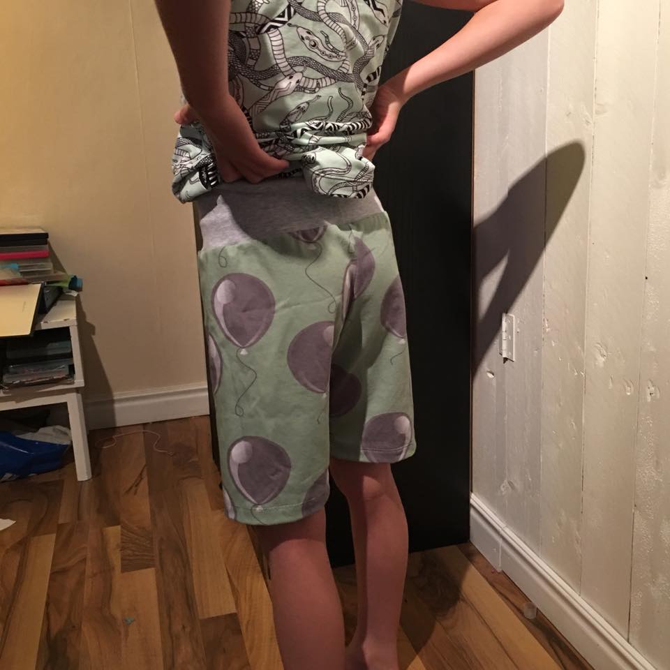 Cozy Cargo Shorts strl 56-140 PDF-mönster