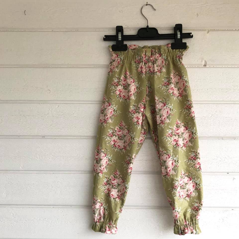 Ruffle Pants Strl 56-152 PDF-mönster