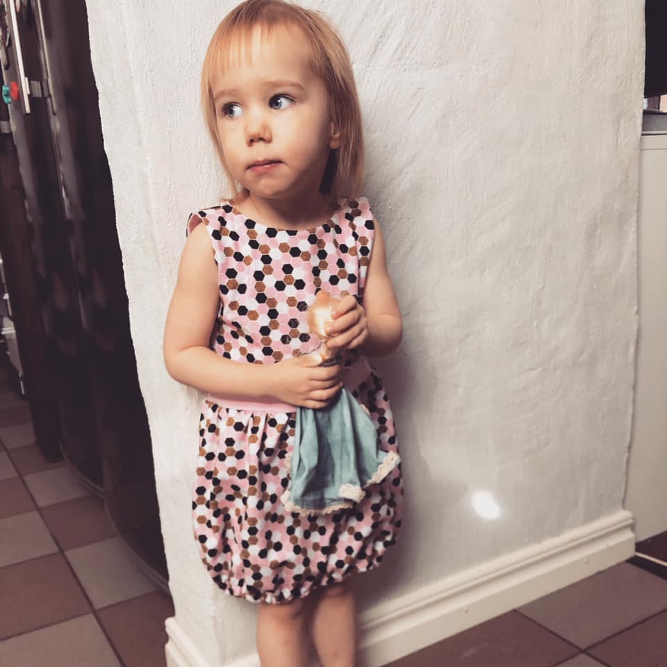 Blueberry Bell Dress Strl 80-164 Pappersmönster