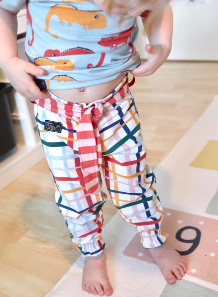 Ruffle Pants Strl 56-152 Pappersmönster