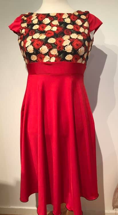 Blueberry Bell Dress Strl 80-164 Pappersmönster