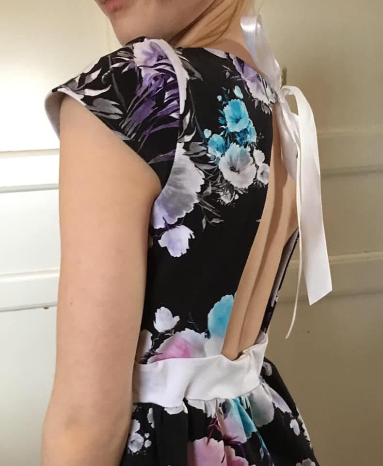 Blueberry Bell Dress Strl 80-164 PDF-mönster