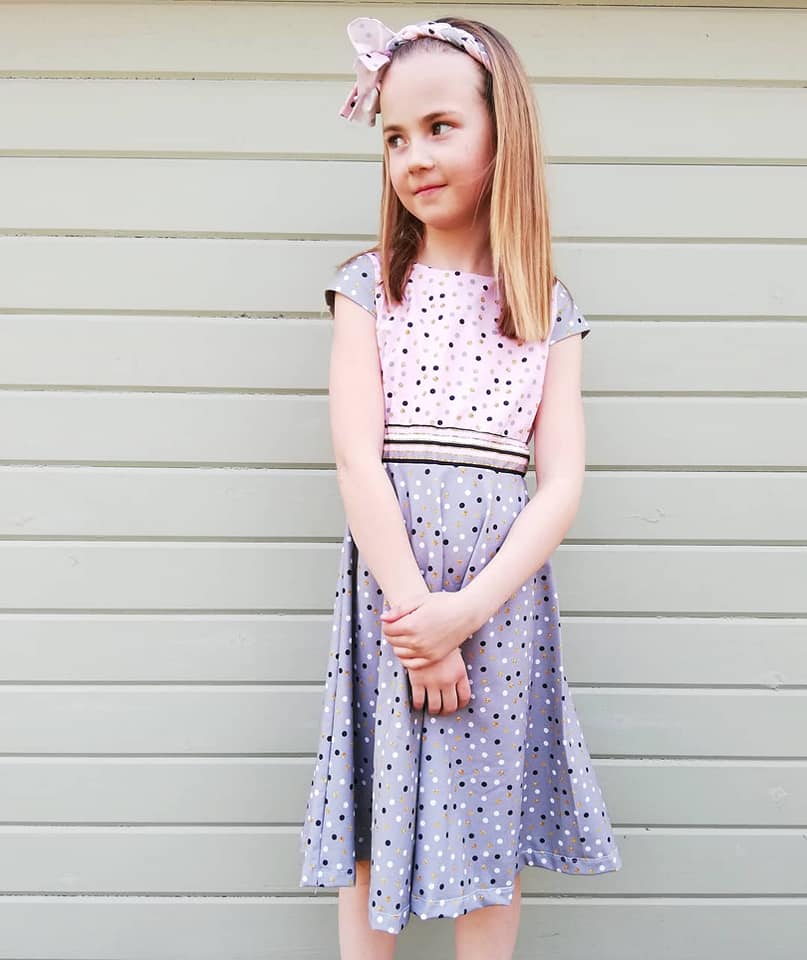 Blueberry Bell Dress Strl 80-164 Pappersmönster
