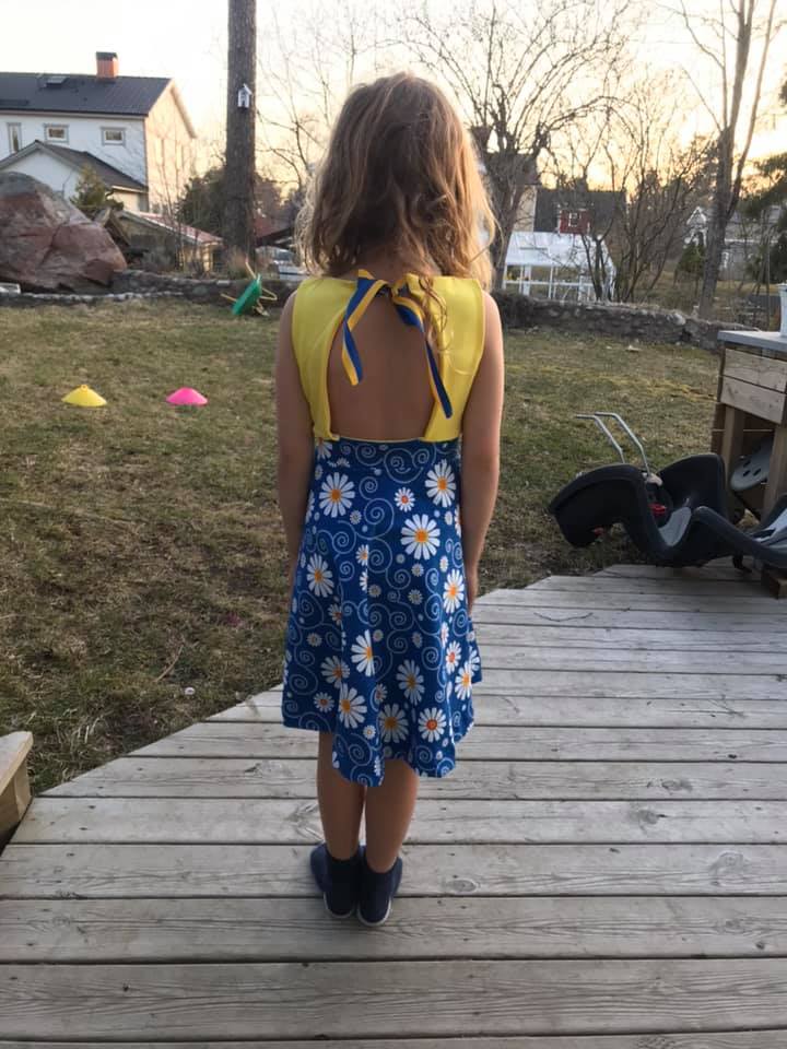 Blueberry Bell Dress Strl 80-164 PDF-mönster
