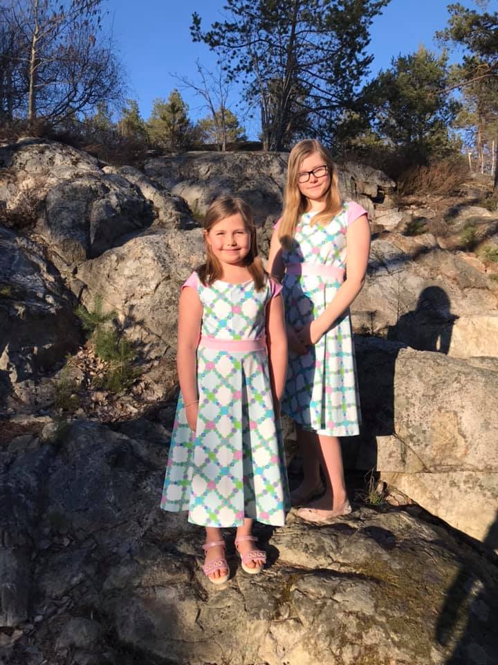 Blueberry Bell Dress Strl 80-164 Pappersmönster