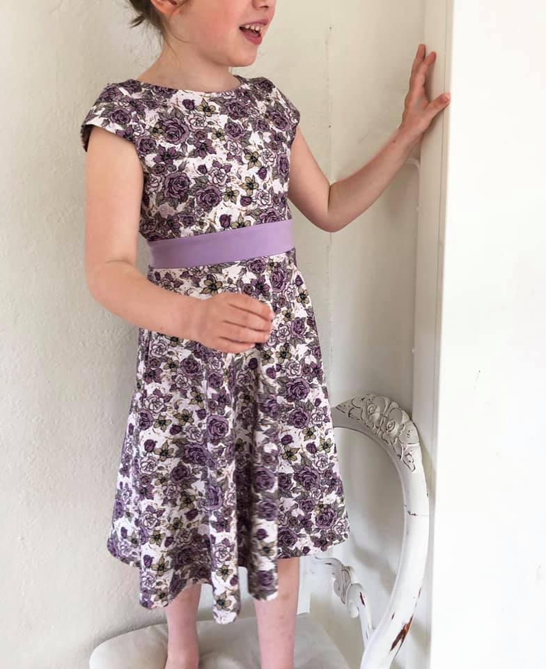 Blueberry Bell Dress Strl 80-164 Pappersmönster