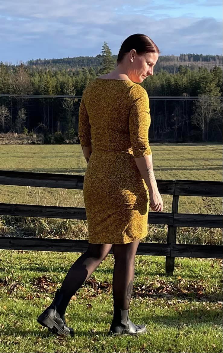 Festive Frolic Dress Strl 34-56 PDF-mönster