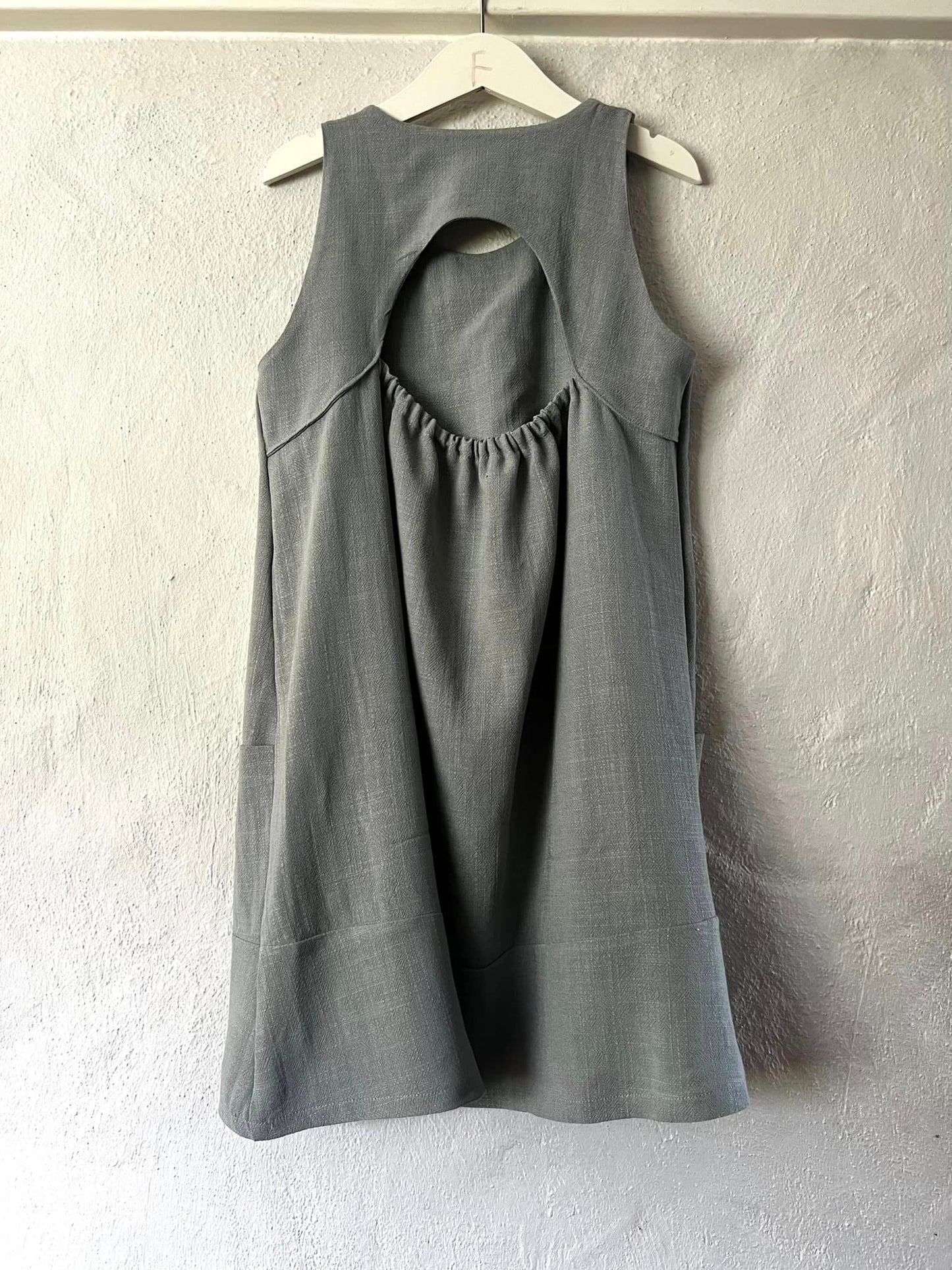 Graduation Dress Strl 92-170 Pappersmönster