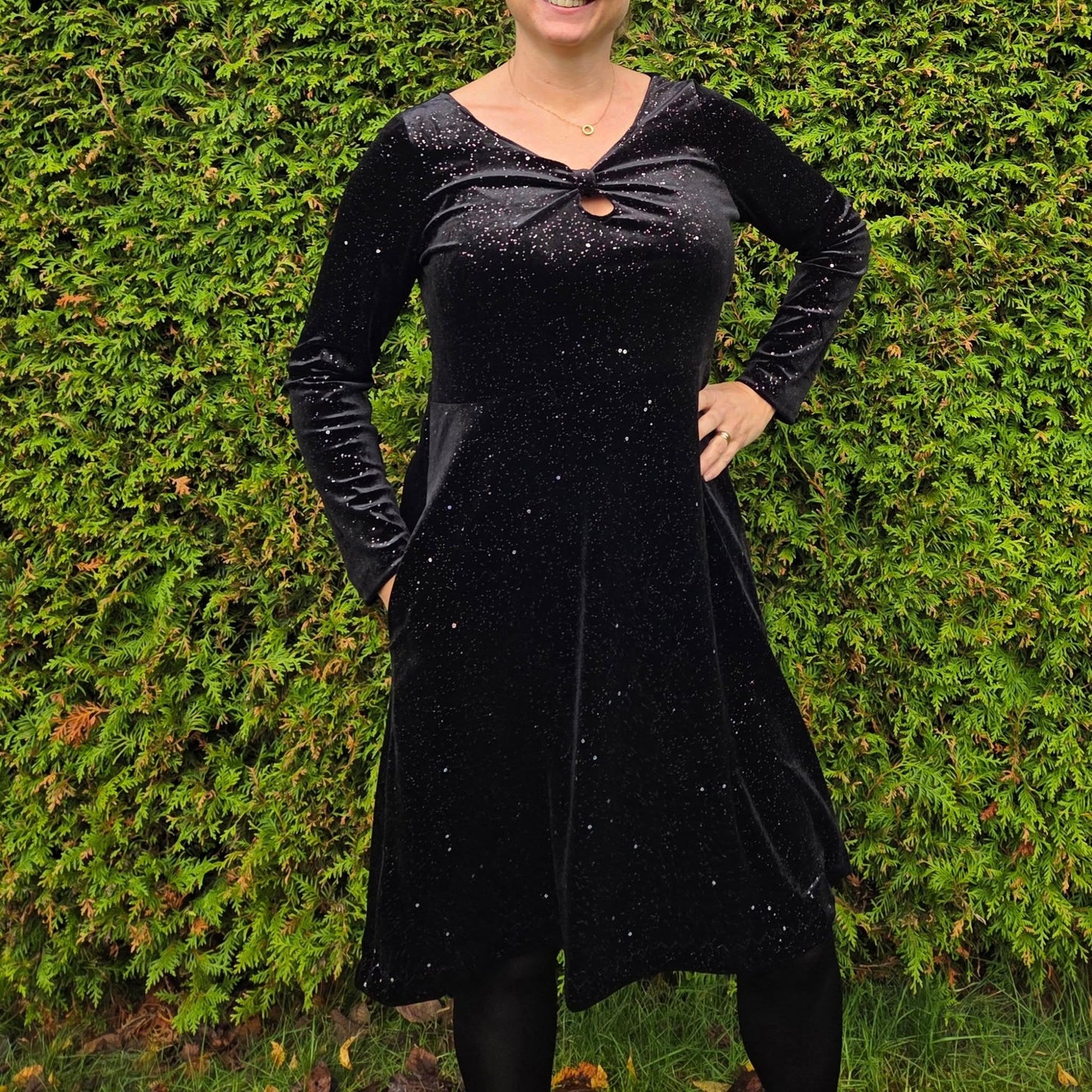 Eagle Bow Dress Strl 34-56 PDF-mönster