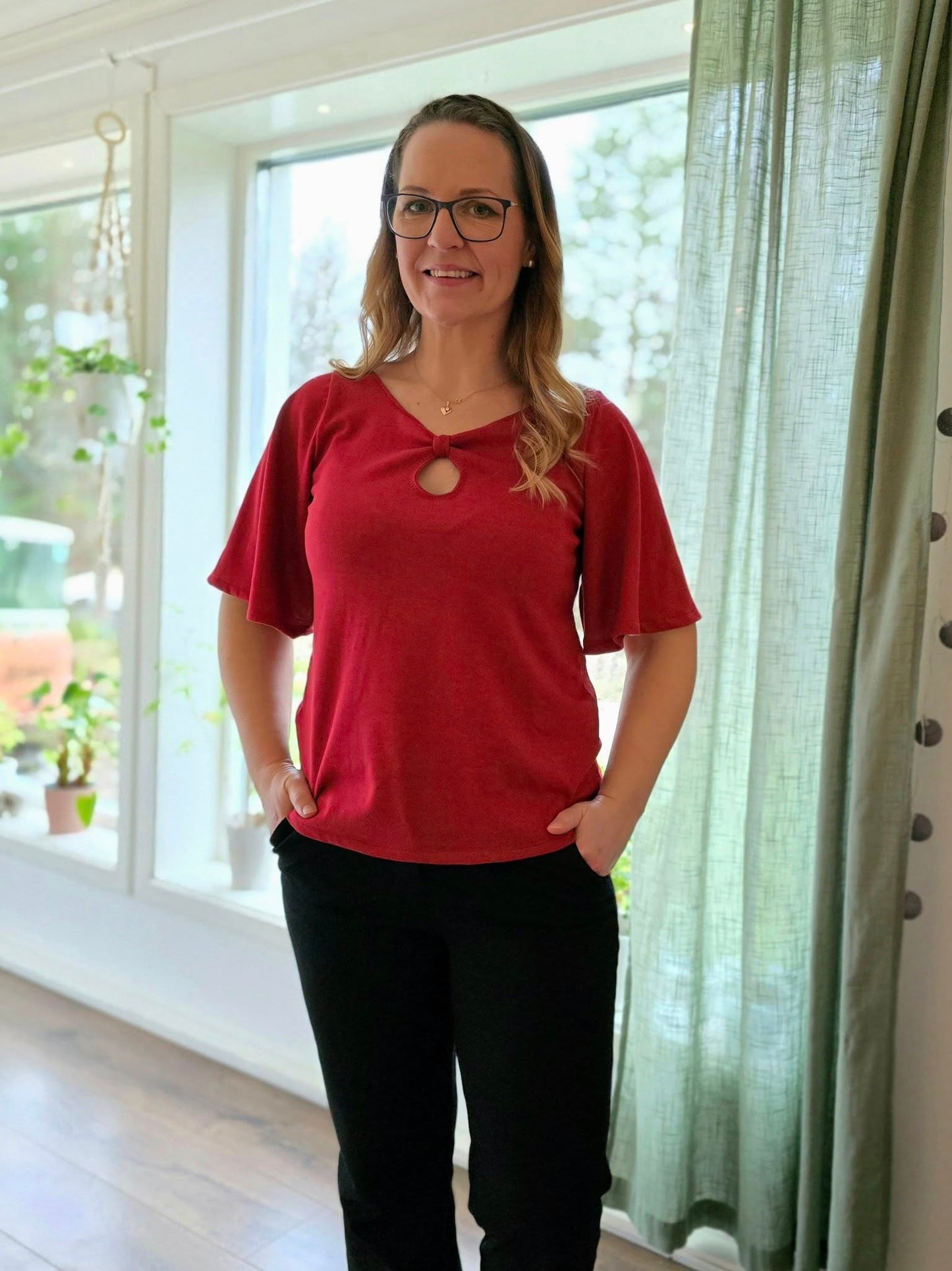 Eagle Bow Dress Strl 34-56 PDF-mönster