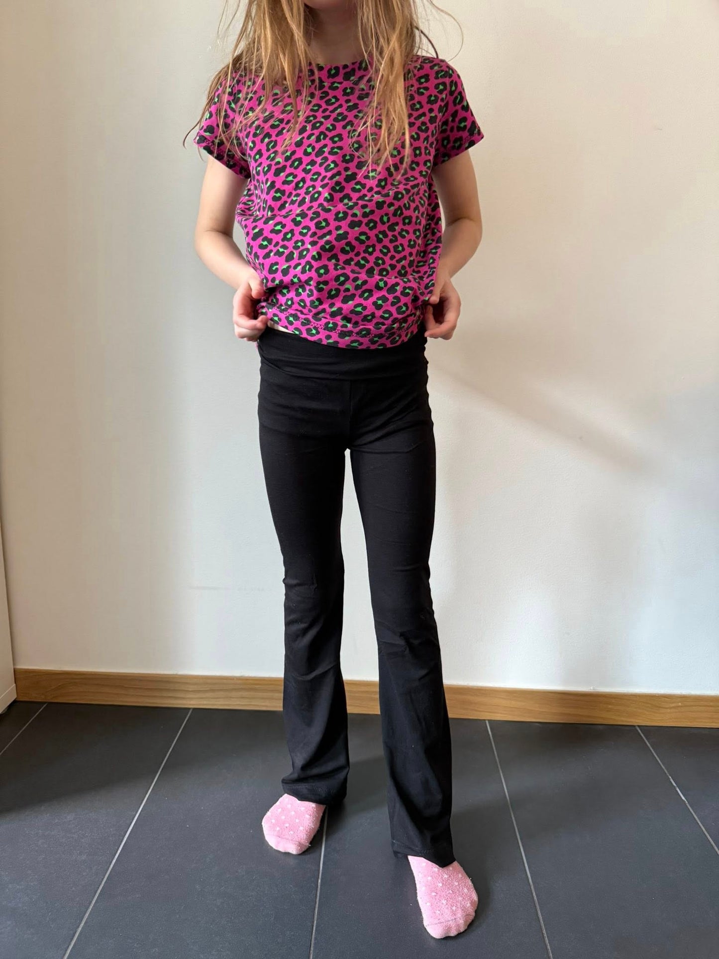 Tween Uniform Strl 92-164 Pappersmönster FÖRHANDSBOKNING