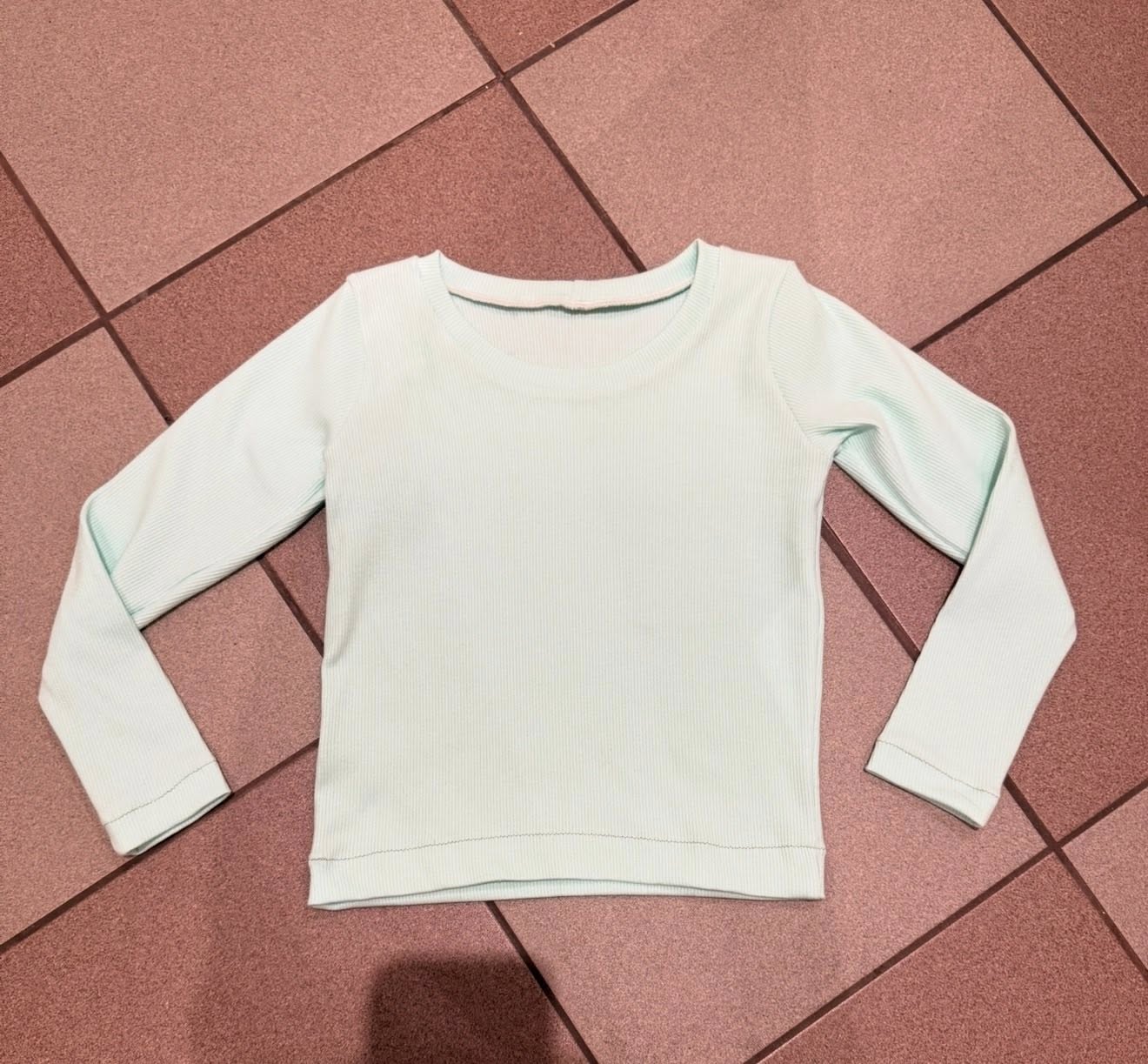 Tween Uniform Strl 92-164 Pappersmönster FÖRHANDSBOKNING