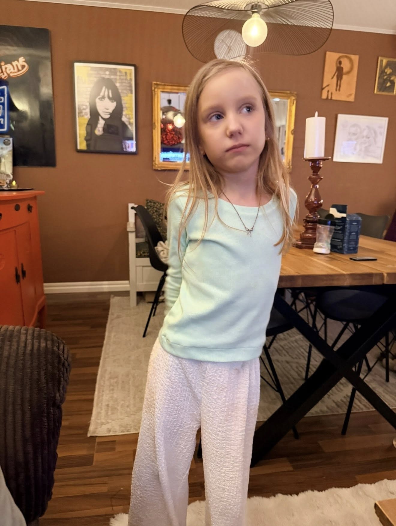 Tween Uniform Strl 92-164 Pappersmönster FÖRHANDSBOKNING