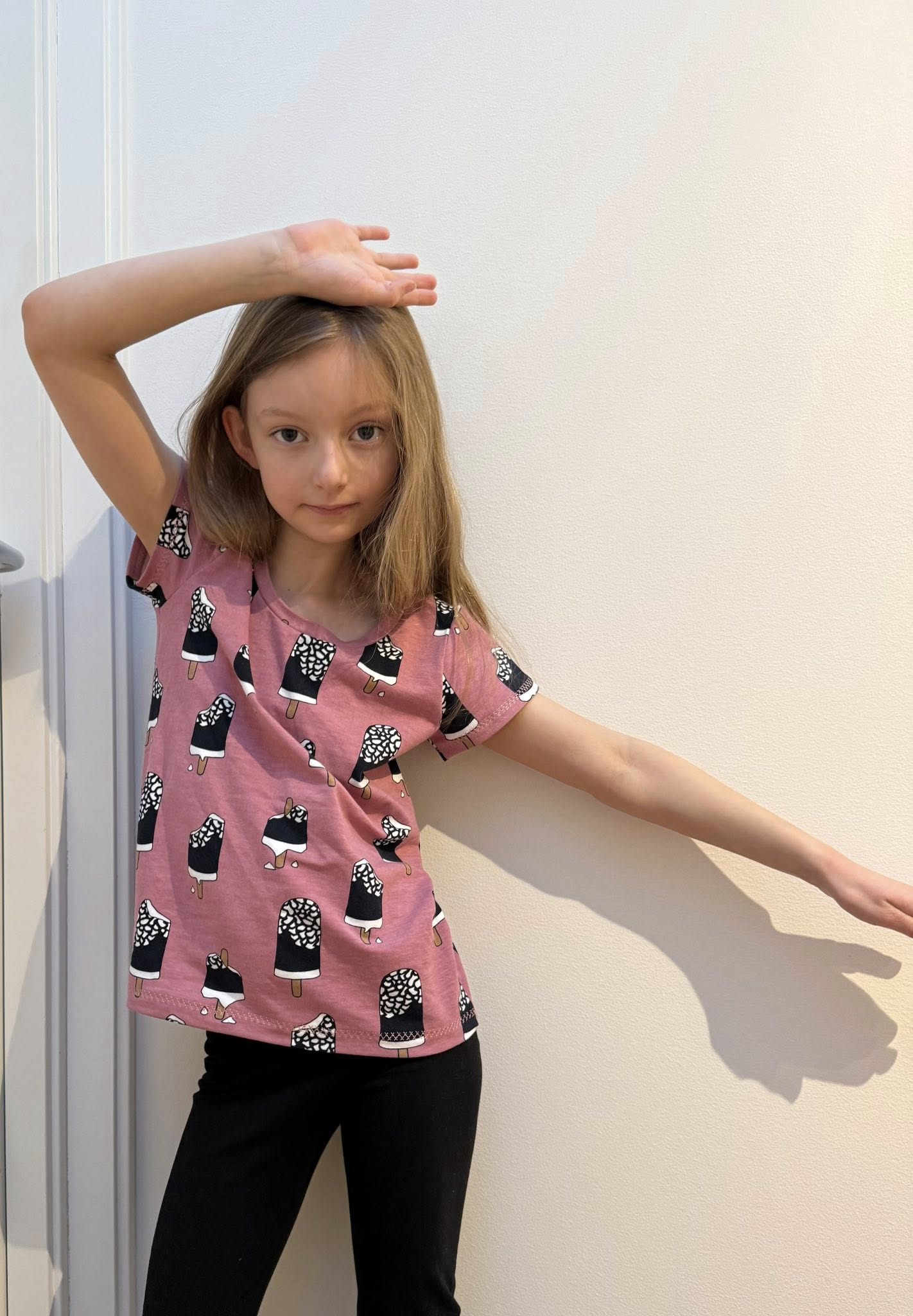 Tween Uniform Strl 92-164 Pappersmönster FÖRHANDSBOKNING