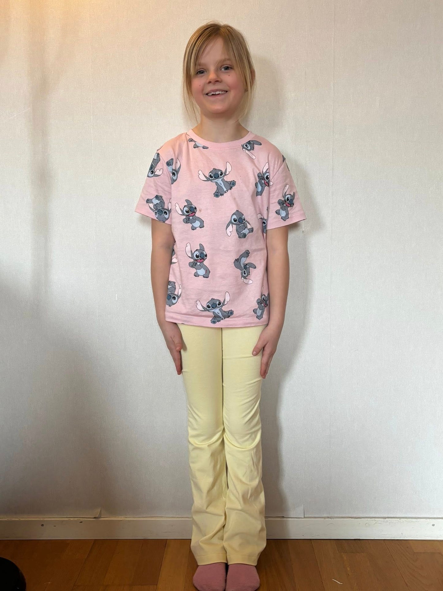 Tween Uniform Strl 92-164 Pappersmönster FÖRHANDSBOKNING