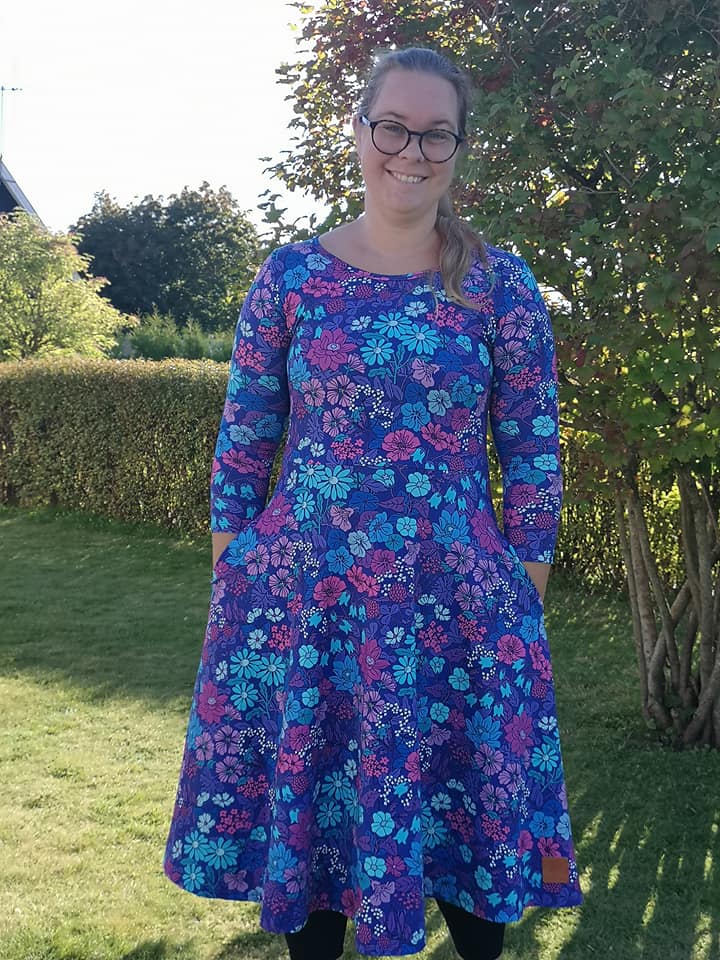Blueberry Pie Dress Strl 34-56 PDF-mönster