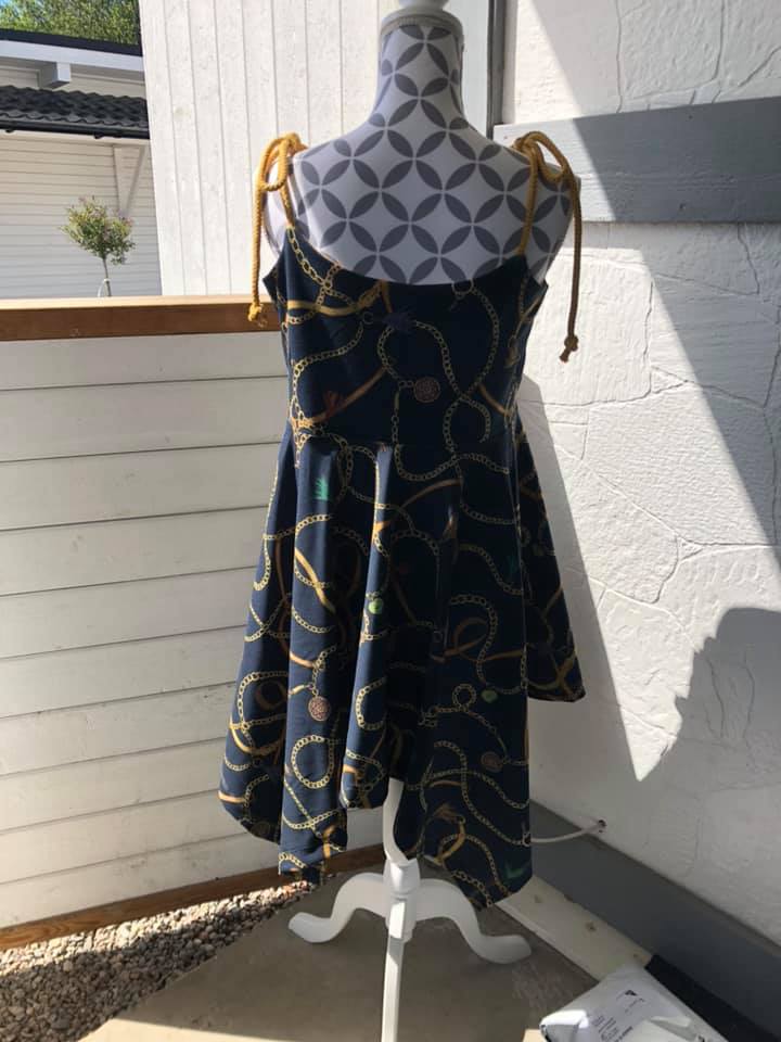 Riviera Rumble Dress Strl 34-56 PDF-mönster