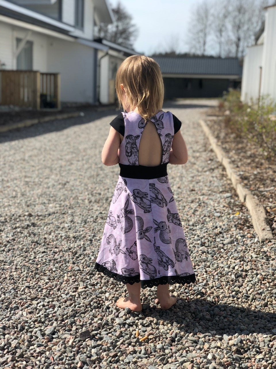 Blueberry Bell Dress Strl 80-164 PDF-mönster